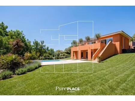 maison/villa t6 de 180 m2 à aix-en-provenceélégante maison contemporaine avec piscine – en
