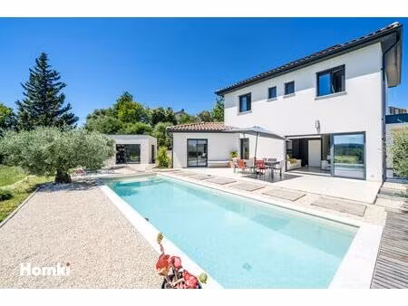 maison/villa t5 de 120 m2 à bourg-saint-andéol 07700