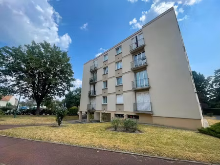 location appartement 4 pièces 65.52 m² à eaubonne (95600)  1 293 €