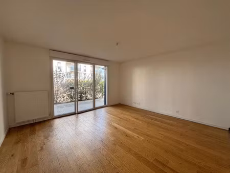 location appartement 2 pièces 42.77 m² à les ulis (91940)  920 €