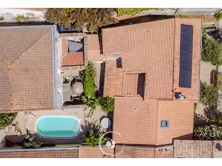 bâtisse de charme t4 - 3/4 chambres - piscine - gite t3