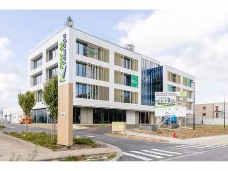 rare : espace showroom b2b 378m² | labélisé breeam®