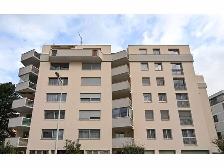 location bureaux 63 m²