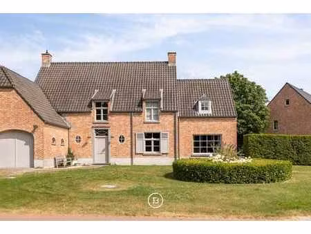maison de style presbytère à boortmeerbeek