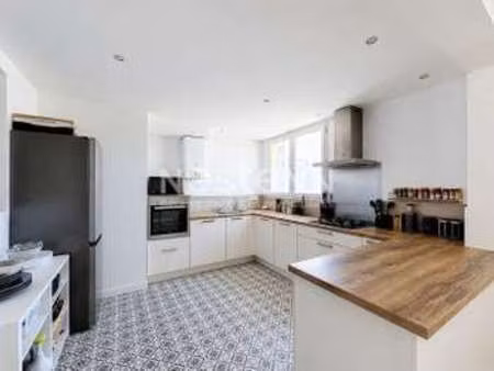 location appartement 3 pièces à brest (29200) : à louer 3 pièces / 70m² brest
