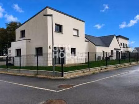 location maison à elven (56250) : à louer / 102m² elven