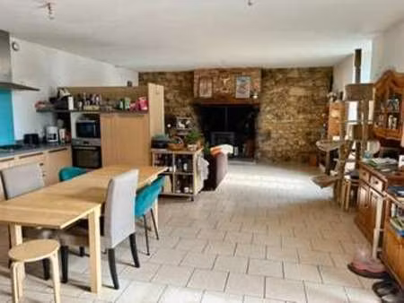 location maison à saint-pern (35190) : à louer / 159m² saint-pern