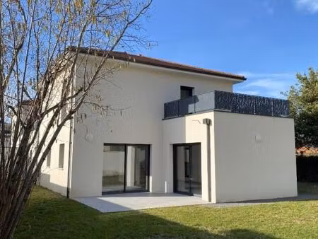 maison 5 pièces 135 m²