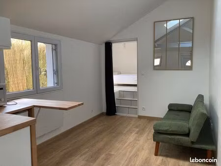 petite maison individuelle avec jardin