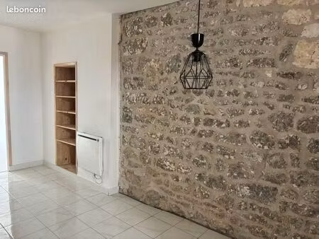 appartement f3 de quatre pièces situé au cœur d’angoulême quartier bussate/victor hugo à p