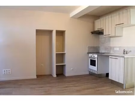 studio 1 pièce 30 m²