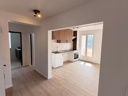 appartement t2 refait à neuf