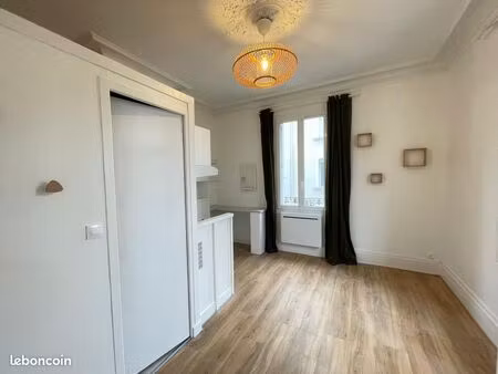 studio 1 pièce 14 m²