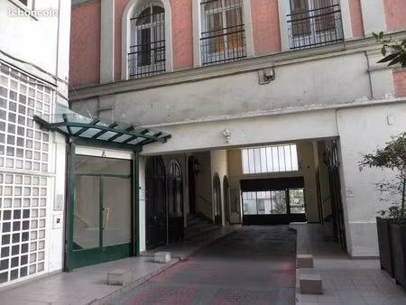 parking/box 13 m² paris 17ème