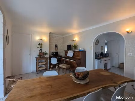 maison lumineuse avec jardin