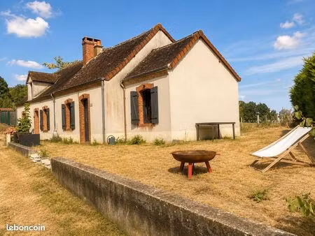 maison meublée de charme à vibraye
