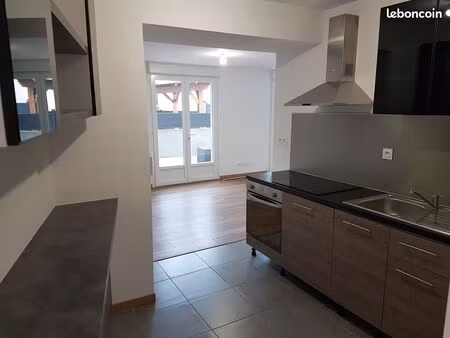 joli t3 rdc avec terrasse et parking rue daran