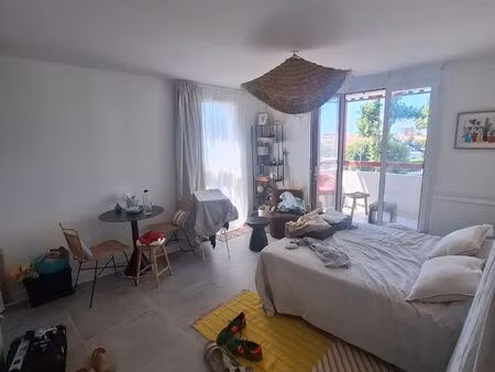 studio meublé  balcon  parking