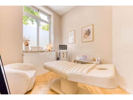 vente locaux professionnels à vincennes (94300)  155 000 €