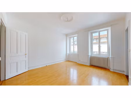 à louer appartement t3 de 74 m2