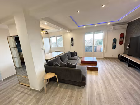 super appartement de type 3 ou 4 parfaitement rénové