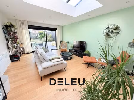 proche marcq-en-baroeul  maison avec charme  lumineuse  2 chambres + bureau  jardin sud à 