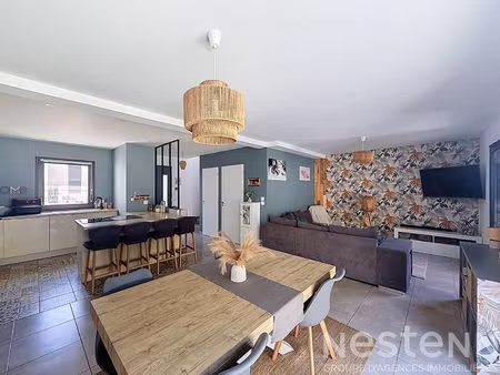 maison moderne 4 pièces à vendre à pourrières avec garage