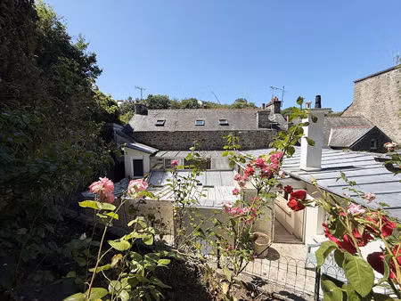 maison de ville avec garage et jardin