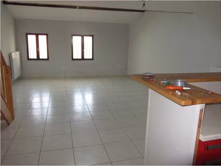 location appartement 3 pièces 70 m² à beziers (34500)  460 €