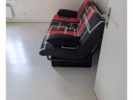 location meublée appartement 1 pièce 20 m² à la madeleine (59110)  515 €