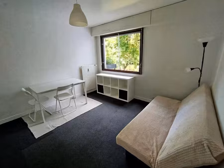 location meublée appartement 1 pièce 21 m² à amiens (80000)  560 €