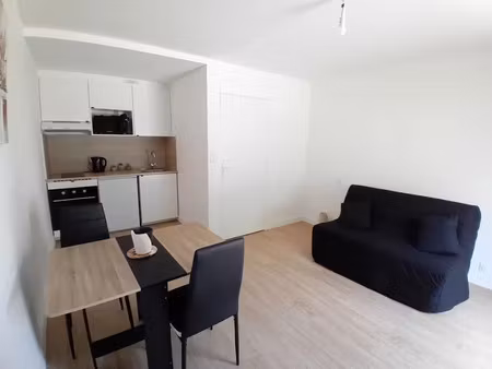 location meublée appartement 1 pièce 21 m² à angers (49000)  570 €