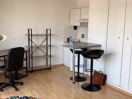 location meublée appartement 1 pièce 26 m² à nancy (54000)  556 €
