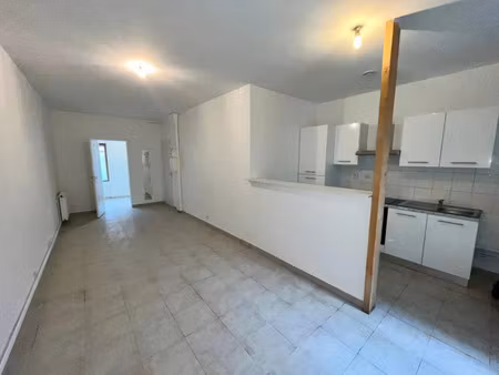 location appartement 1 pièce 41.08 m² à lille (59000)  630 €