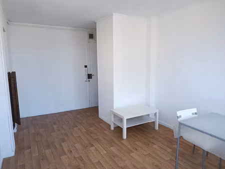 location appartement 3 pièces 49 m² à marseille 5 (13005)