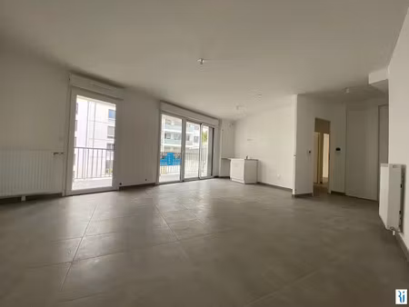location appartement 3 pièces 64 m² à rouen (76000)