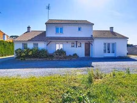vente maison à mauges-sur-loire (49620) : à vendre / 145m² mauges-sur-loire
