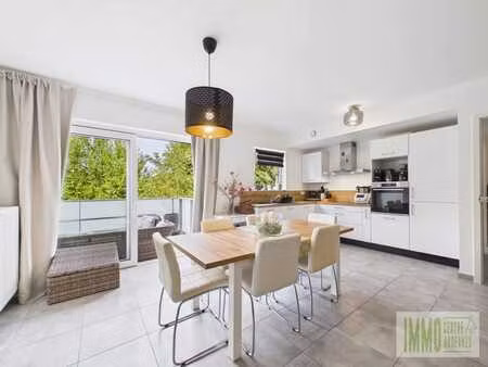nouveau ! magnifique appartement 1 chambre avec terrasse !