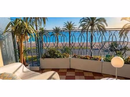 appartement avec terrasse en bord de mer nice (06)