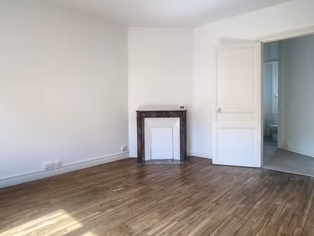 appartement 60 m² de t2 hypercentre
