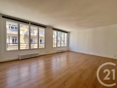 location appartement 3 pièces 78.4 m² à paris 7ème (75007)  3 089 €