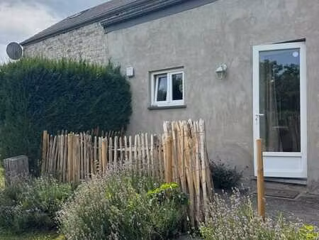 maison 2 ch à louer à naninne  jardin charmant
