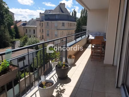 location appartement 2 pièces 44 m² à nancy (54000)  725 €
