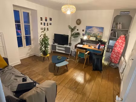 location meublée appartement 1 pièce 43 m² à poitiers (86000)  686 €