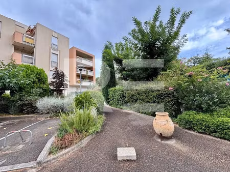 location appartement 2 pièces 55.48 m² à nimes (30000)  880 €