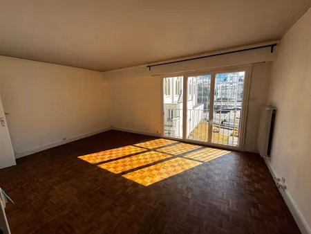 location appartement 1 pièce 29.94 m² à paris 15ème (75015)  915 €