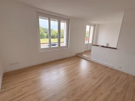 location appartement 4 pièces 80.75 m² à sannerville (14940)  910 €