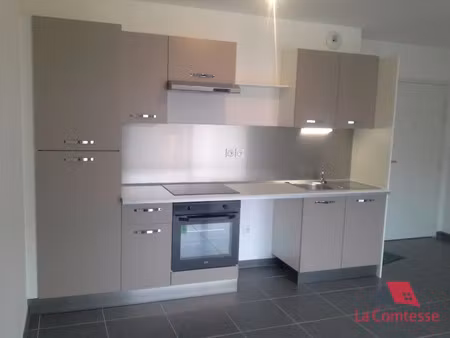 location appartement 3 pièces 63 m² à aix-en-provence (13090)  937 €