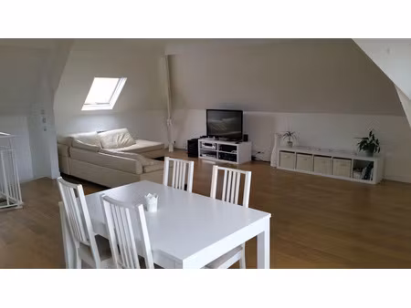 location meublée appartement 3 pièces 75 m² à crosne (91560)  910 €