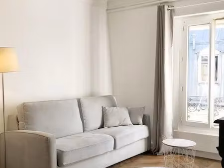 location meublée appartement 1 pièce 20 m² à paris 8ème (75008)  960 €